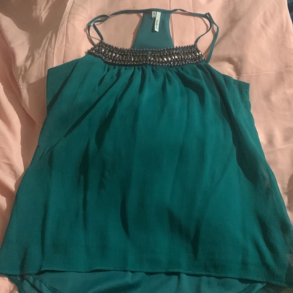 Studio Y beaded emerald green top. Size medium - Picture 2 of 4